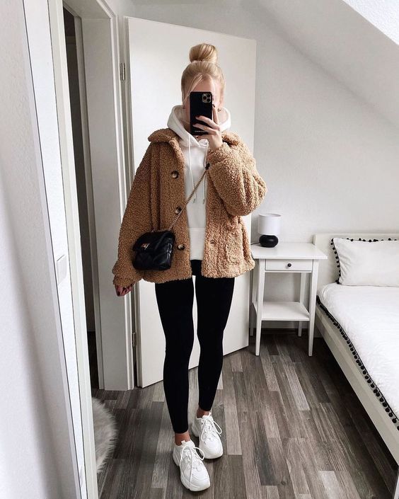 55+ Leggings Outfit Ideas That Are Hot Right Now Cold Outfits, Outfits Otoño, Causual Outfits, Casual Winter Outfits, Winter Fashion Outfits, Stylish Outfits, Winter Outfits Tights, Winter Athleisure Outfits, Cold Spring Outfit