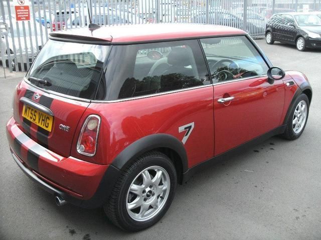 Used Mini 16 2005 Petrol One Seven 3dr Hatchback Red With For