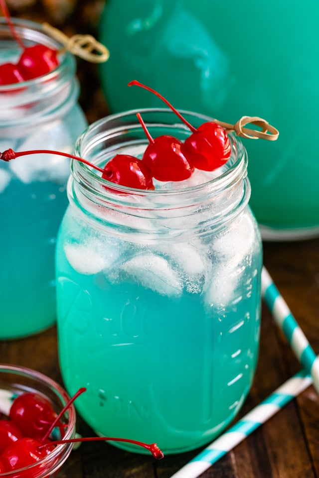 Blue Hawaiian Party Punch Recipe Alcoholic Punch Recipes Vodka 