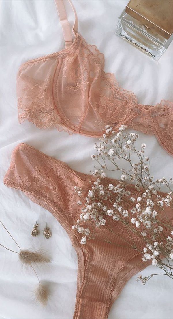 ¿Por qué debemos ser nosotras quienes se ajusten a las tallas de nuestra ropa?¿No debería ser al revés?. Checa las siguientes marcas de lencería y sorpréndete encontrando tu estilo y ty medida. #lenceriadeencaje #lenceriadeencajeoutfit #lenceriaatumedida Pretty Lingerie, Sexy Lingerie, Elegant Lingerie, Lingerie Underwear, Beautiful Lingerie, Lacey Underwear, Cute Lingerie Sets, Cheap Underwear, Delicate Lingerie