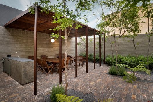 Gallery of CR House / CoA Arquitectura 11 Pergola