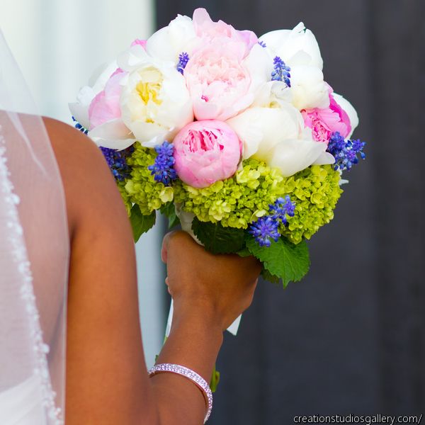 Beautiful bouquet by Southern Event Planners, Memphis, Tennessee. Photo courtesy of Creation Studio Wedding Party Planner, Wedding Party Flowers, Wedding Bridal Bouquets, Bride Bouquets, Purple Wedding, Mississippi Wedding, Tennessee Wedding, Foodie Wedding, Art Gallery Wedding