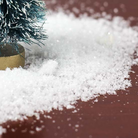 Shredded Styrofoam Artificial Snow Snow Snowflakes Glitter Christmas And Winter Holiday Crafts Winter Holiday Crafts Snow Decorations Styrofoam