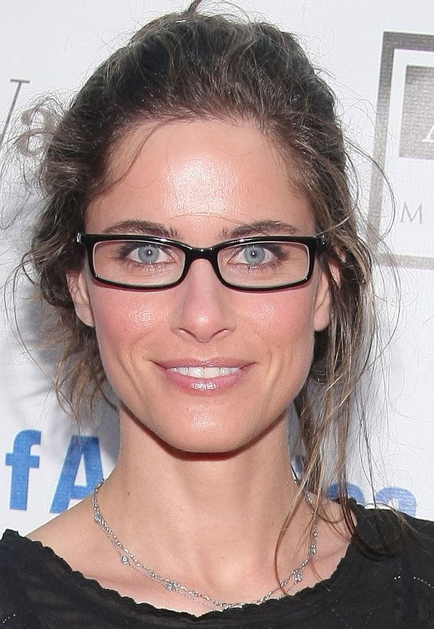 21 Celebrities Who Prove Glasses Make Women Look Super Hot Grey Hair 