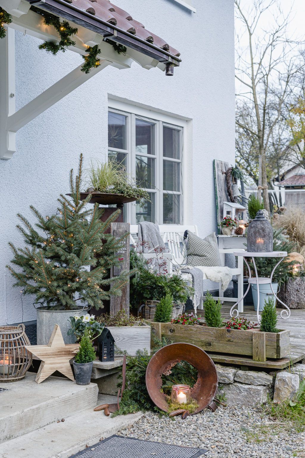 Front Porch Christmas Decor, Christmas Garden, Outdoor Christmas Decorations, Rustic Christmas, Simple Christmas, Winter Christmas, Holiday Decor, Xmas, Indoor Christmas