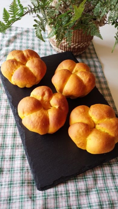 かぼちゃたっぷりクリームチーズのパン としゆたと お菓子 パンのレシピや作り方 Cotta コッタ レシピ 食べ物のアイデア レシピ かぼちゃ かぼちゃたっぷりクリームチーズのパン としゆたと お菓子 パンのレシピや作り方 Cotta コッタ レシピ 食べ物のアイデア レシピ かぼちゃ