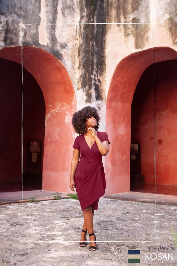 Our Kosan Go Travel Dress is the only dress you’ll ever need to pack. With four hidden pockets, two different skirt lengths, this packable, comfortable and convertible wrap dress will leave you wanting it in every colour. Wrap Dress, Dress Up, Travel Must Haves, Travel Dress, Convertible Dress, Find Dress, High Performance Fabric, Perfect Travel, Wrinkle Resistant