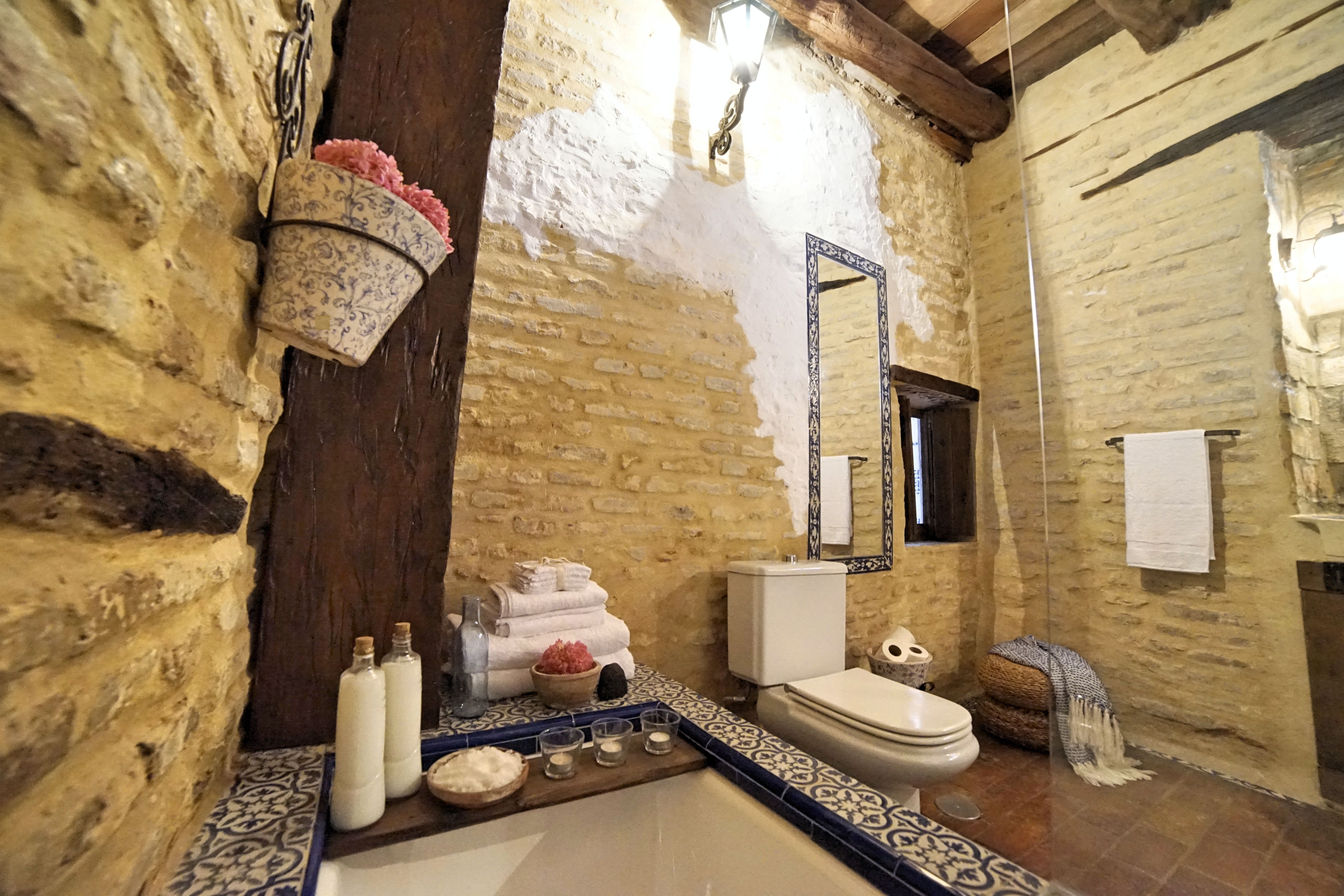 Unique Experience In Seville Sevilla (Spain) Wonderful Charming Fascinating Bathtub Unique Experience In Seville Sevilla (Spain) Wonderful Charming Fascinating Bathtub