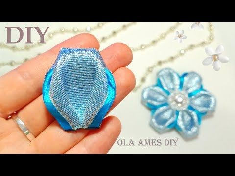 ❄️Amazing Kanzashi Flower❄️ ЦВЕТЫ из ЛЕНТ ❄️ Канзаши/ Easy Flower Making/ Ribbon Tricks/Ola ameS DIY - YouTube Kanzashi Tutorial, Ribbon Flower Tutorial, Ribbon Embroidery Tutorial, Bow Tutorial, Ribbon Hair Bows, Ribbon Flowers, Silk Ribbon, Diy Crafts Butterfly, Homemade Bows