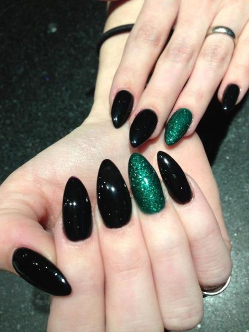 Featured image of post Dark Green Acrylic Nails With Glitter : 24pcs false nails fake nails with glue press on nails fake nails with designs full cover nails strawberry cream short nail tips.