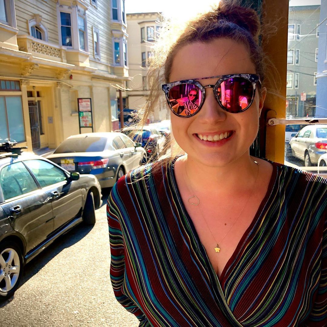 Girl | Travel | City Sunglasses, Life, Instagram, Fashion, Moda, Fashion Styles, Sunnies, Shades, Fashion Illustrations