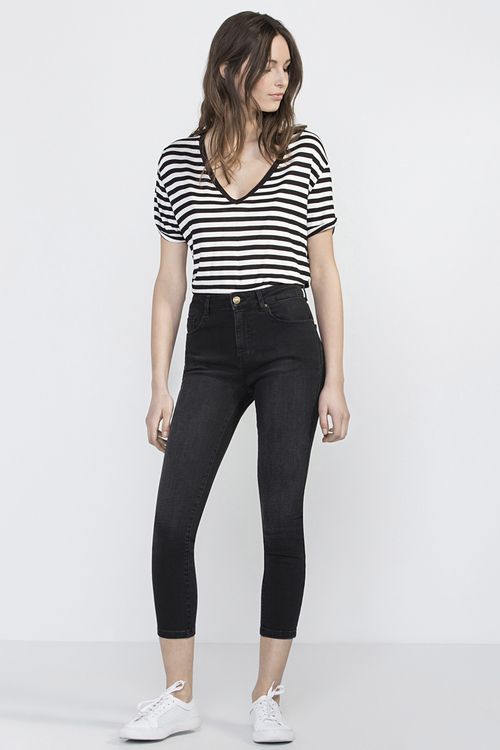 PANTALÓN DENIM TOBILLERO | Moda, Atuendos de moda para mujer Pantalones denim con parches | Ropa, Ropa de mujer y Atuendo