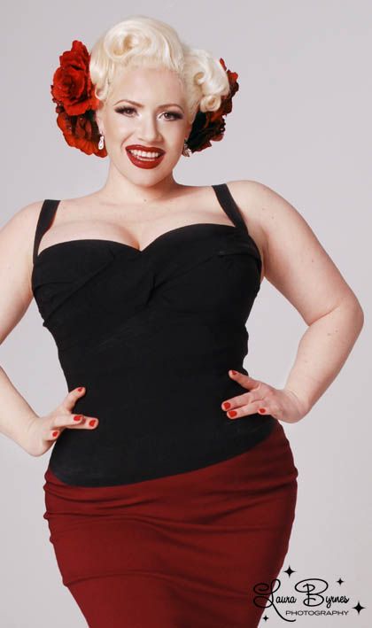 plus size pinup girl