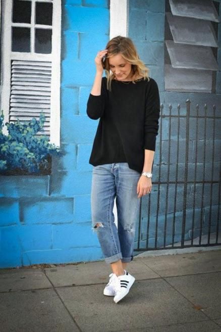 diquinha fashion: tênis branco no inverno, pode? – RG PRÓPRIO by Lu K! Adidas Superstar Look, Adidas Superstar Women Outfit, Adidas Star, Jeans Mom, Jeans Boyfriend, 30 Outfits, Cute Outfits, Fashion Outfits, Oufits Casual
