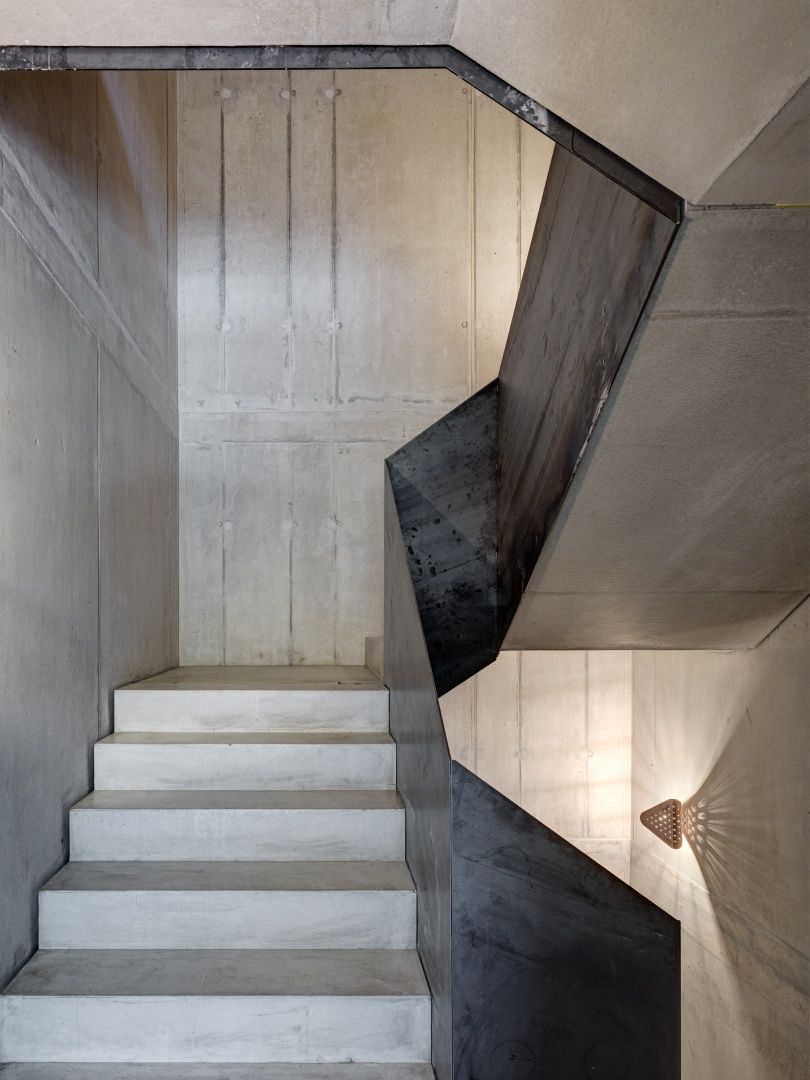 Concrete and steel staircase. | Modern staircase, Stairs design ...