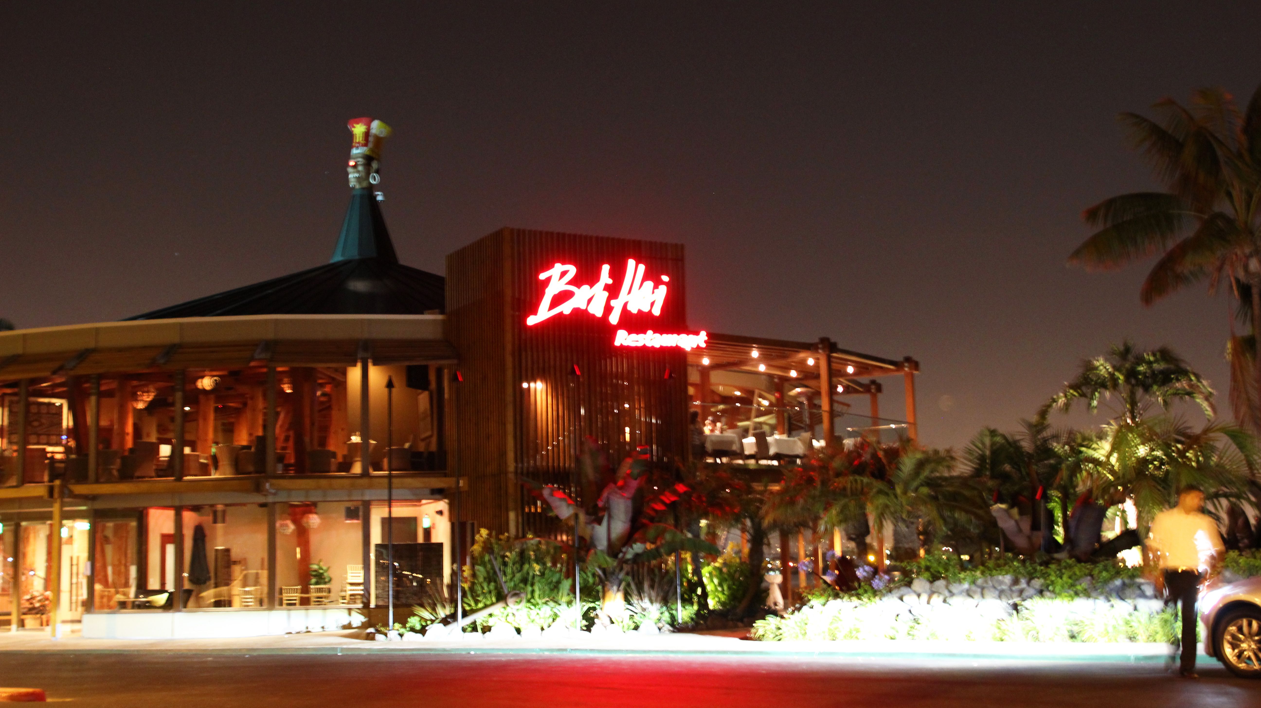 Bali Hai Restaurant My Venue With Green And White World Bali Hai Restaurant My Venue With Green And White World Islands Beaches Pinterest Wedding Venues Weddings