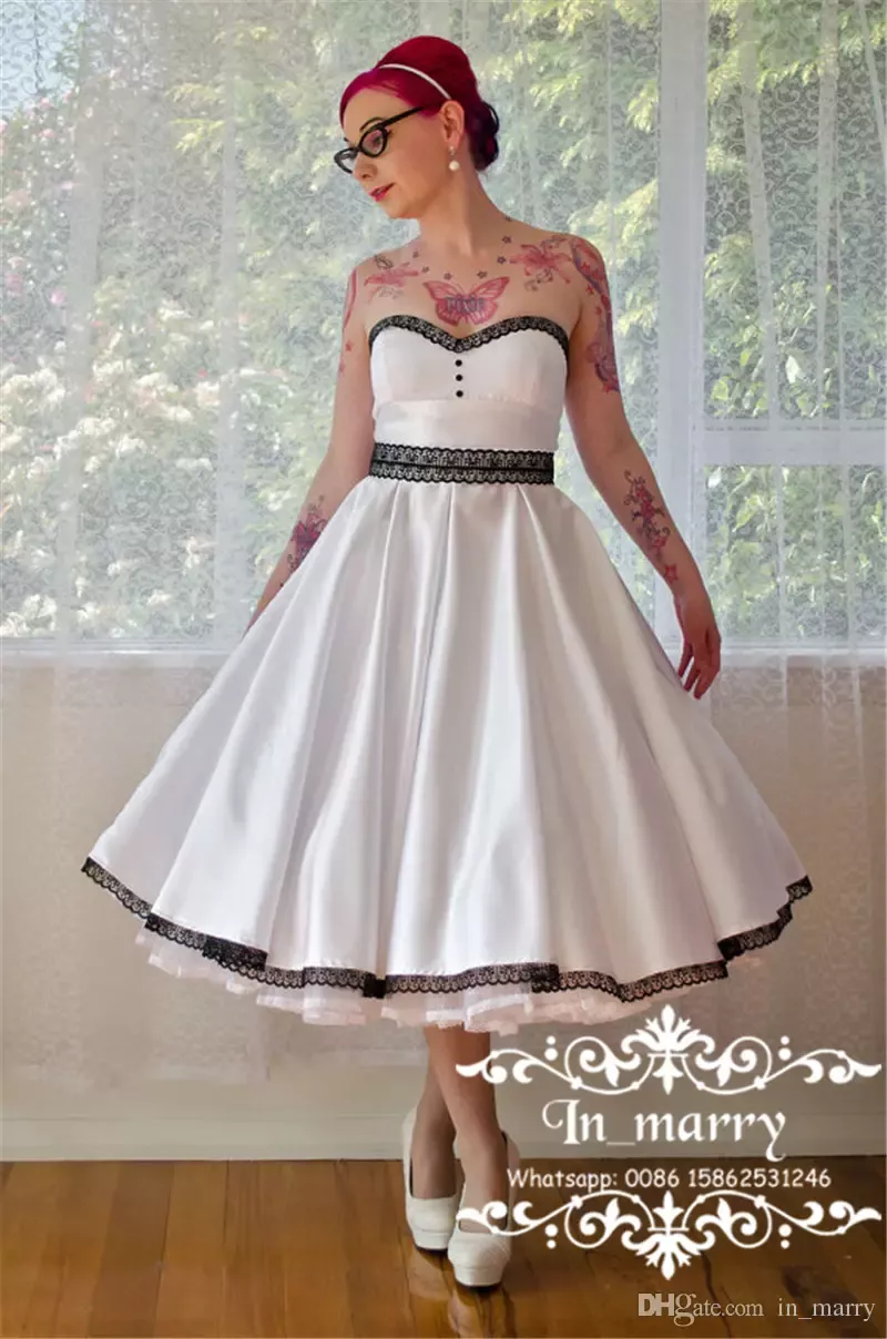 Attractive Vintage Fashion Dresses 1950s Attractive Vintage Fashion Dresses 1950s