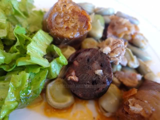 Favas Guisadas com Enchidos e Entrecosto de Porco – Luísa Alexandra Guisado, Favas Guisadas, Carne, Sausage, Cooking Recipes, Beef, Chicken, Food, Spare Ribs