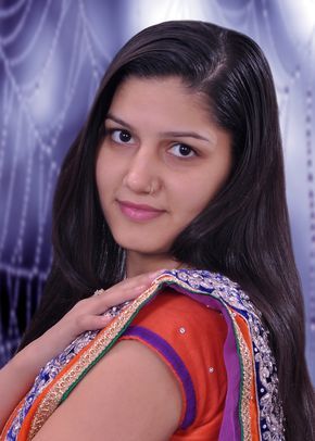 Sapna Chaudhary the Famous Singer and Dancer is Popular in Haryana