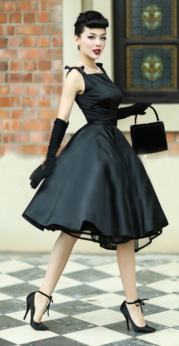 Onde SN se muda junto com seu irmão Miguel dias e sua família, mais o… #ação # Ação # amreading # books # wattpad Fancy Dresses, Pretty Dresses, Beautiful Dresses, Vintage Dresses, Look Rockabilly, Rockabilly Fashion, Vintage Glam Fashion, Retro Fashion, Retro Vintage Outfits 1950s