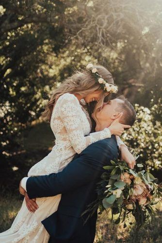 #excellent #wedding #poses #bride #groom #for #and42 Excellent Wedding Poses For Bride And Groom