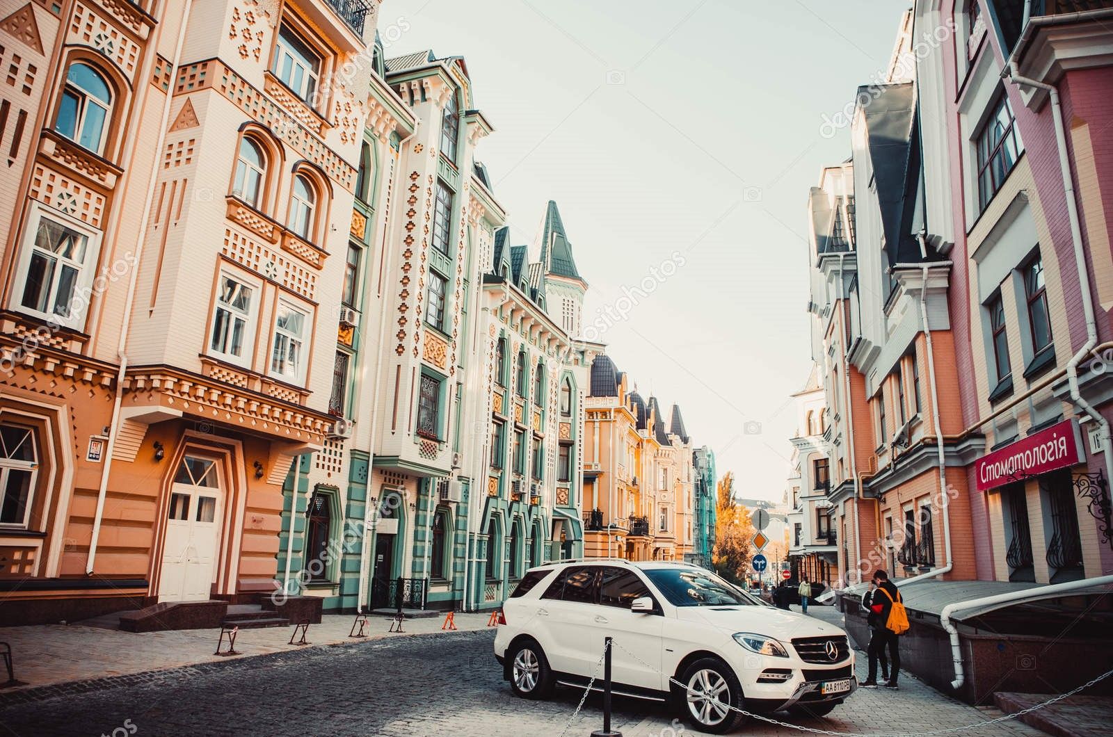 #architecture #autumn #autumnlsnow #autumnvibes #beautifulcentere #city #cozy #evening #fall #houses #kiev #oktober #rainydays #street #town #ukraine #urban #walk #weather #sunnydays #sky #background #citylandscape City Landscape, Beautiful Architecture, Kiev, Fall Vibes, Rainy Days, Ukraine, Towns, Street View, Evening
