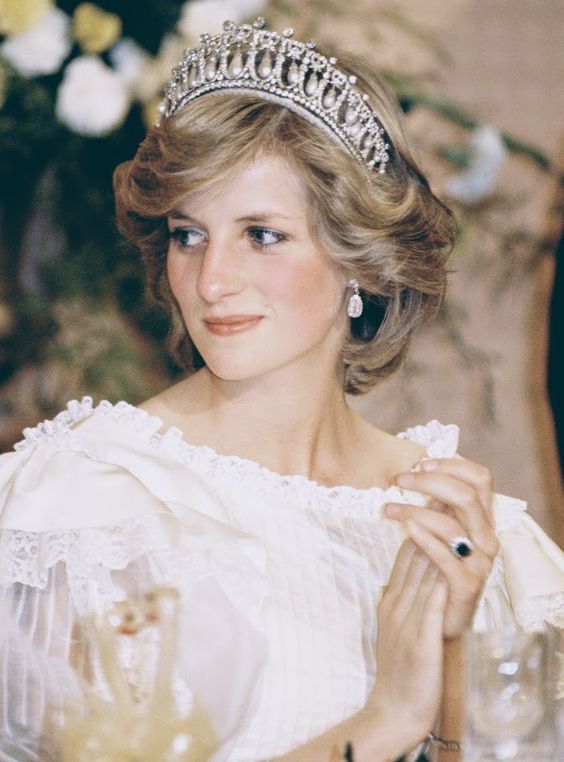 El icónico estilo de Lady Di trasciende en el tiempo #princessdiana