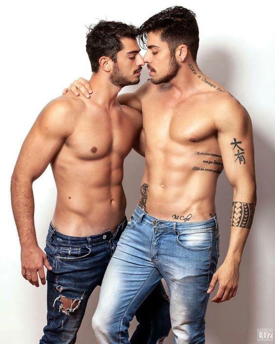Entertain the idea of local gay hookups!