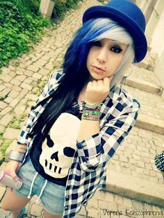 Verena Schizophrenia On Pinterest Scene Hair Dyed Hair And Emo