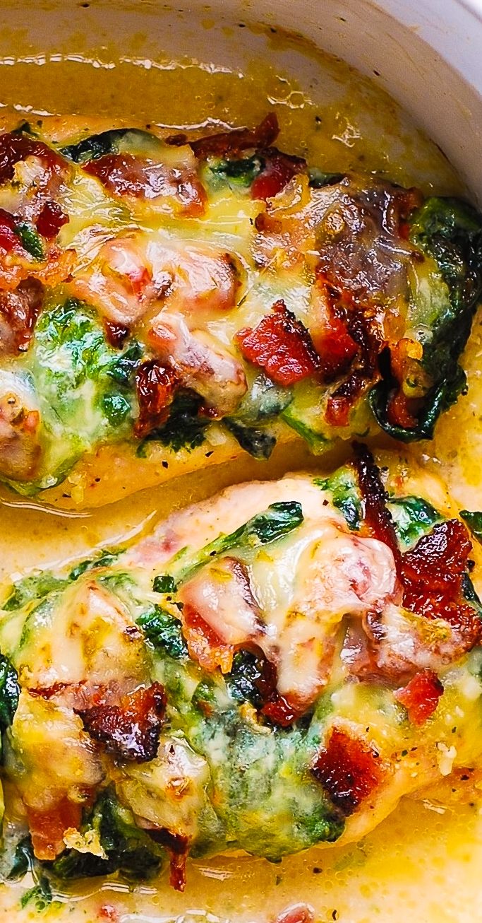 Chicken Bake with Creamed Spinach, Bacon, Sun-Drie Chicken Bake with Creamed Spinach, Bacon, Sun-Drie