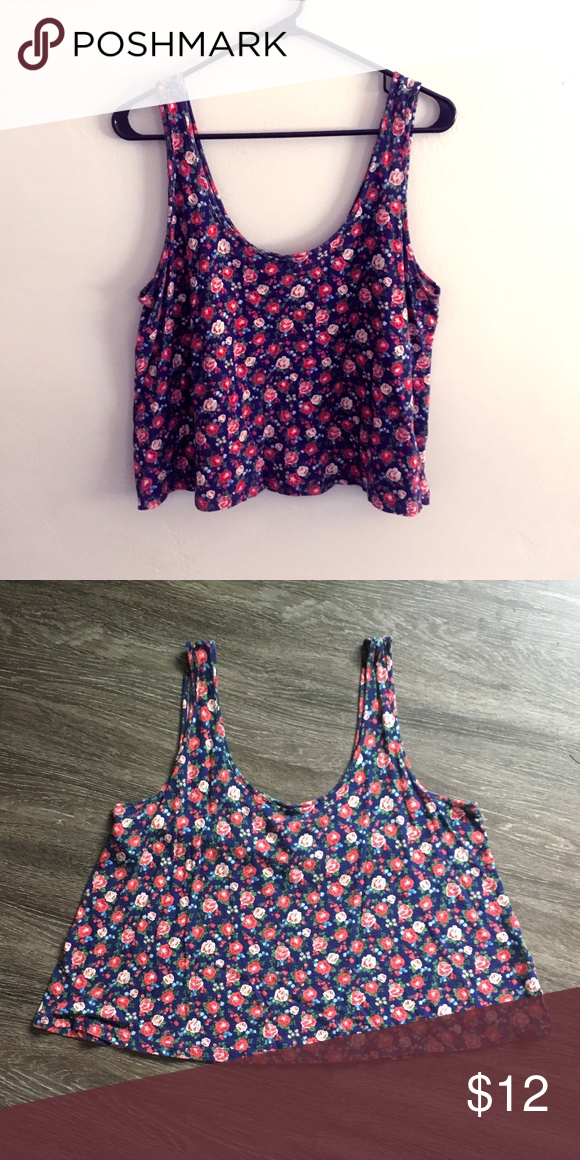 Relaxed Floral Crop Tank Top Relaxed Floral Crop Tank Top