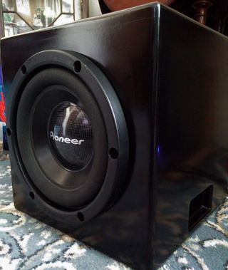 I wanted a cheap and powerful subwoofer for my speakers and instead of shelling out £100s I went for the DIY route after finding a 10" Pioneer TS-W255C... Diy Subwoofer Box, Subwoofer Box Design, Powered Subwoofer, Home Theater Subwoofer, Home Theater Speakers, Diy Speakers, Theatre Diy, Home Theater Setup, Theater Rooms