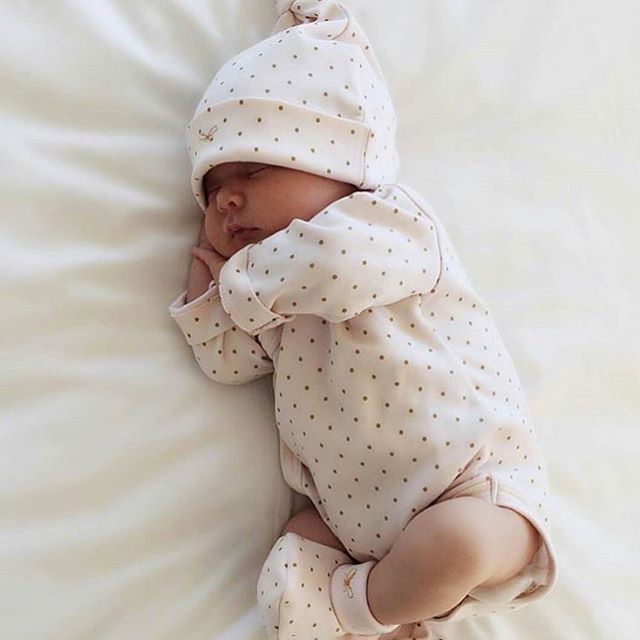 Esto es... simplemente una injusticia, pero tengo que pensar que lo h… #fanfic # Fanfic # amreading # books # wattpad So Cute Baby, Cute Baby Pictures, Cute Baby Clothes, Cute Kids, Cute Babies, Baby Onesies, Cap Baby, Wiedergeborene Babys, Foto Baby