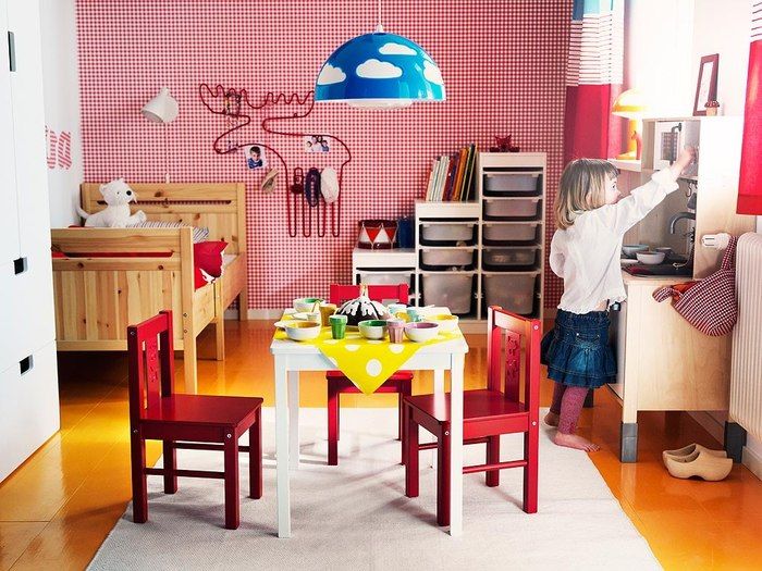 目指せ 未来のスターシェフ Ikeaなどの子供用キッチンをお洒落にアレンジ キナリノ ベッドルームのデザイン 子供部屋のデザイン 子供部屋のデコレーション 目指せ 未来のスターシェフ Ikeaなどの子供用キッチンをお洒落にアレンジ キナリノ ベッドルームのデザイン 子供部屋のデザイン 子供部屋のデコレーション