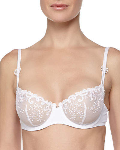NWT B Tempt'd by Wacoal B DAZZLING Bra Beige NWT B Tempt'd by Wacoal B DAZZLING Bra Beige