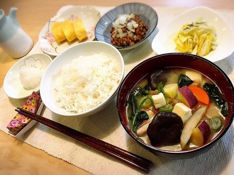 具だくさんお味噌汁 食べ物のアイデア レシピ おいしい 具だくさんお味噌汁 食べ物のアイデア レシピ おいしい
