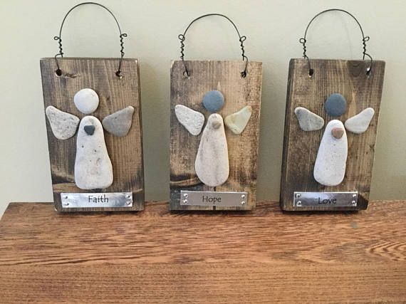 Sea Glass Crafts, Sea Glass Art, Shell Crafts, Stone Crafts, Rock Crafts, Lac Michigan, Heart Shaped Rocks, Pebble Pictures, Driftwood Crafts