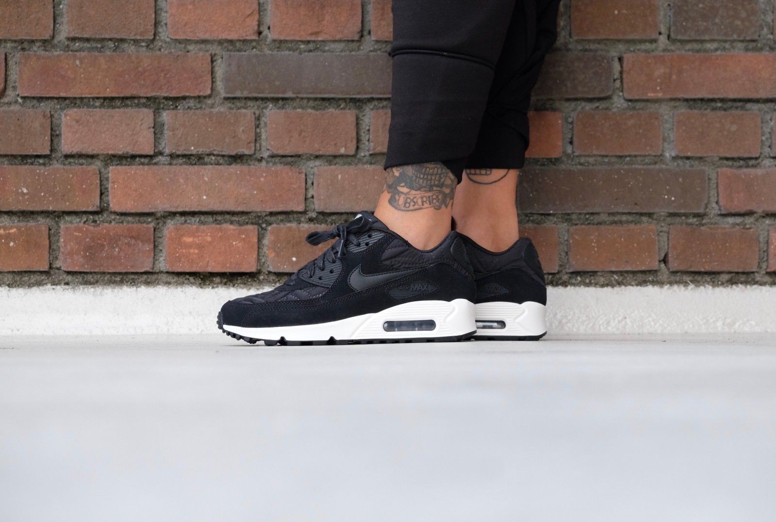 nike air max 90 premium black