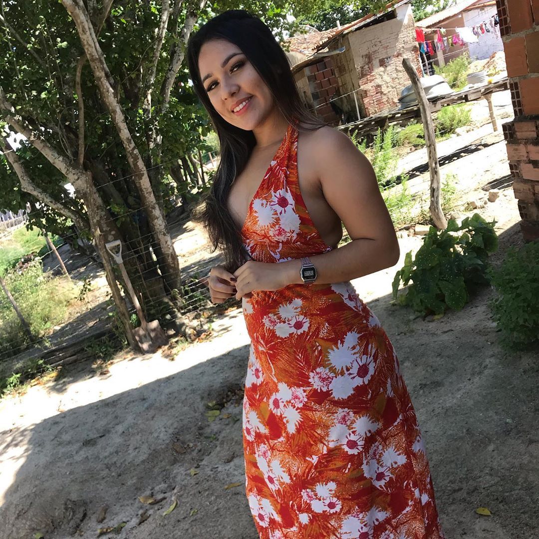 Floresça 🌺 . . . . . . . . . #linda #moda #brasil #top #lookdodia #look #diva #estilo #instagood #b...