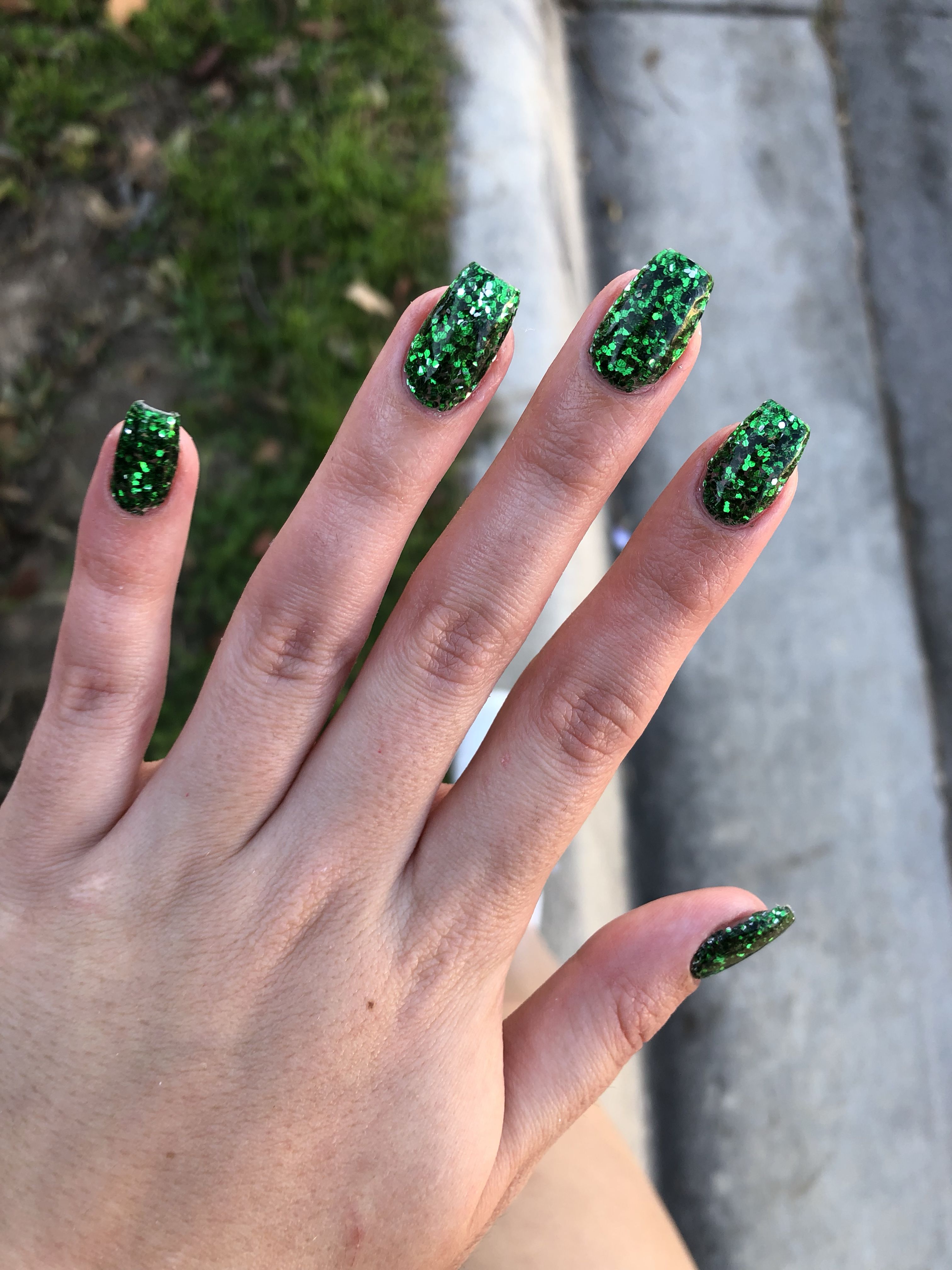 Green Christmas Glitter Coffin Nails Sns Nails Nails Green Glitter Green Christmas Glitter Coffin Nails Sns Nails Nails Green Glitter
