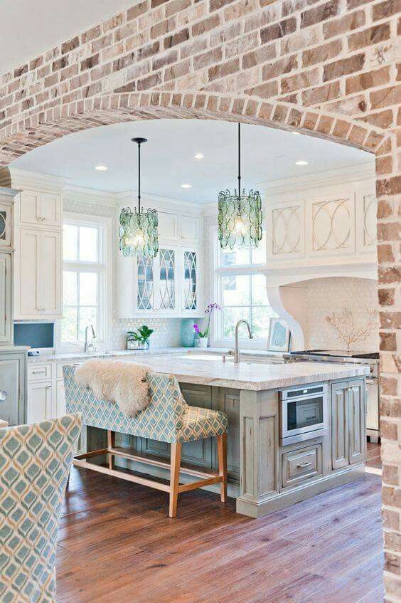 10 Beautifully Bold White Kitchens