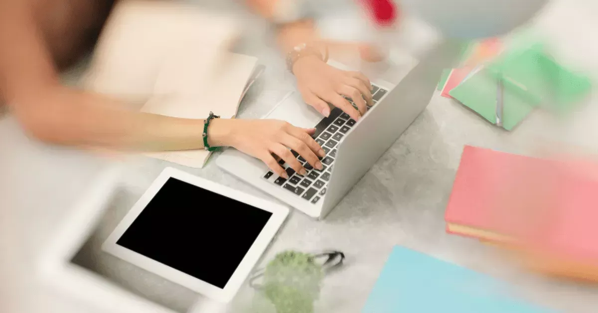 Organize your life and every aspect of it with these easy ways for complete beginners. If you feel your life's a mess, here's what to do. Small Office Organization, Diy Organisation, Life Organization, Organizing Ideas, Household Organization, Organising, How To Be More Organized, Getting Organized At Home, Decluttering Ideas Feeling Overwhelmed