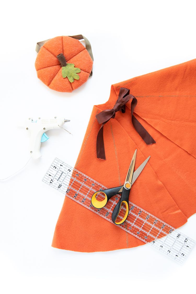 Qilmy Pumpkin Halloween Cosplay Cape Dress Up Cape with Blindfold for Halloween Cosplay Party Birthday Party Qilmy Pumpkin Halloween Cosplay Cape Dress Up Cape with Blindfold for Halloween Cosplay Party Birthday Party
