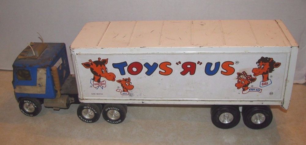 Vintage Nylint 22 Toys R Us Pressed Steel Semi Truck 18 Wheeler