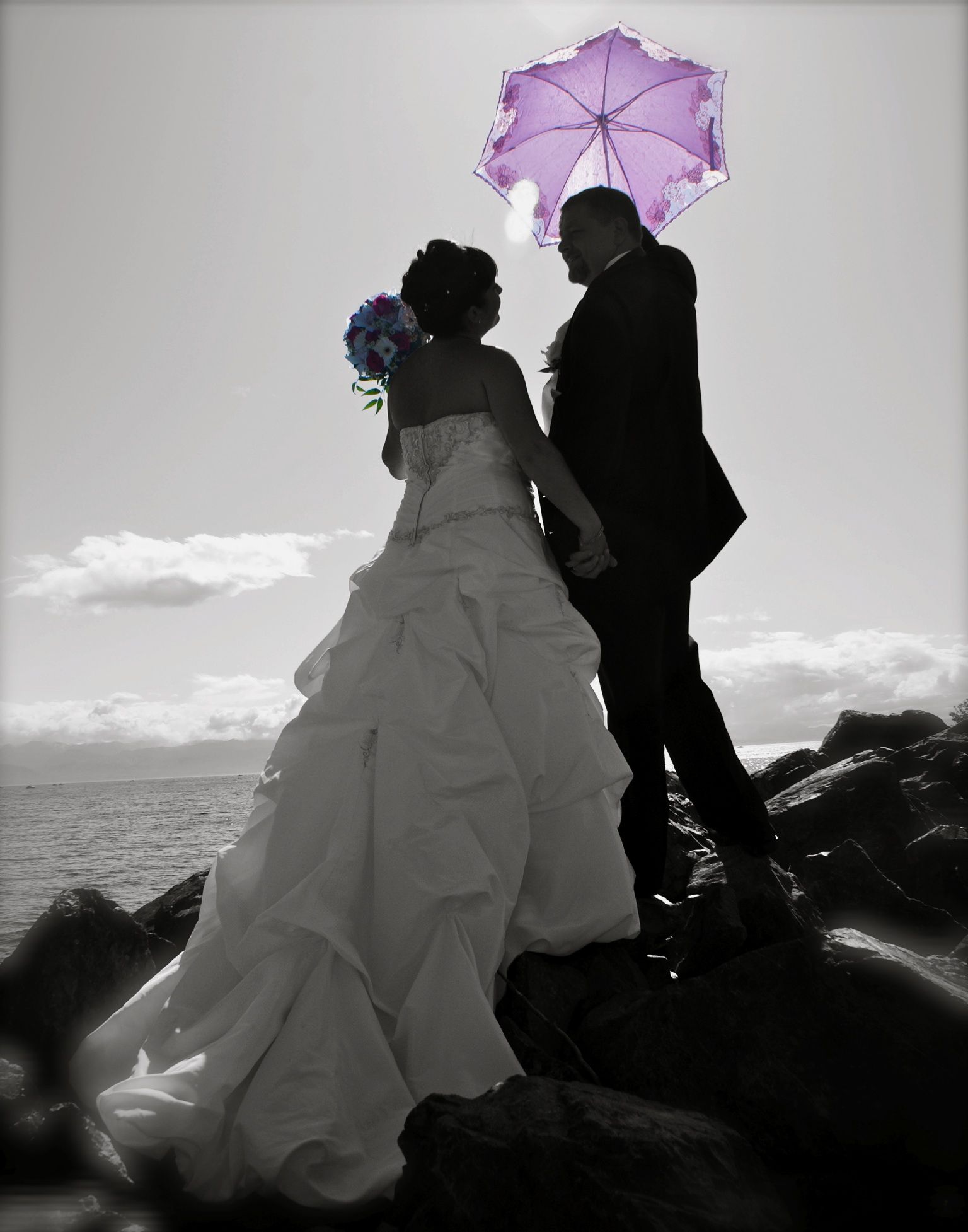 black and white beach wedding