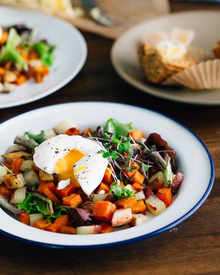 Two-Potato Hash and Soft-Boiled Eggs {Brunch Menu} | A Couple Cooks Vegetarian Brunch Recipes, Best Brunch Recipes, Breakfast Brunch Recipes, Breakfast Time, Healthy Breakfast, Whole Food Recipes, Healthy Recipes, Filling Breakfast, Healthy Eggs