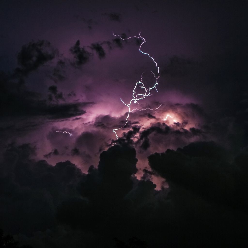 Dark Thunder Clouds Skyscape iPad Air wallpaper Iphone Wallpaper Grunge, Storm Wallpaper, Ipad Air Wallpaper, Trendy Wallpaper, Rain Wallpapers, Android Wallpaper, Iphone Wallpapers, Wallpaper Lockscreen, Computer Wallpaper