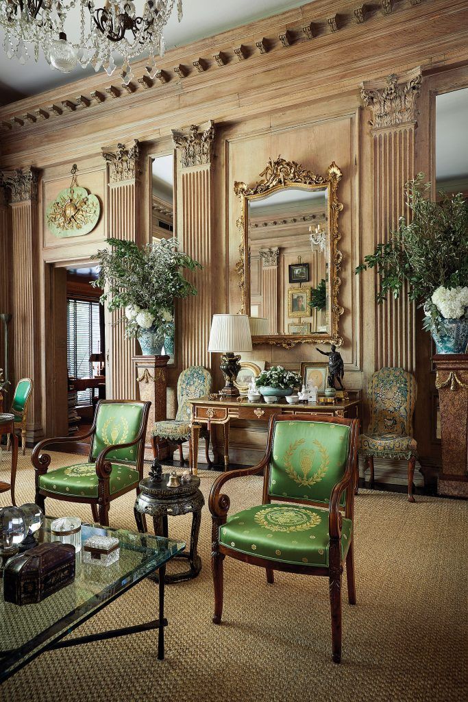 A lost English house has ended up in Dallas, reborn as one of tony Highland Park's most stunning homes. The story of its 6,000-mile move is remarkable. Classic Interior, Luxury Interior, Modern Interior, Home Interior Design, House Interior, Interior Decorating, Decorating Tips, Traditional Interior, Decorating Websites