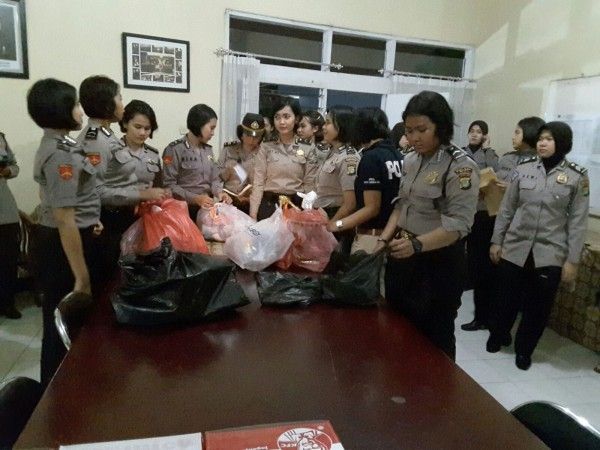 Kapolrestro Tangerang Kota Pimpin Operasi Dengan Sasaran Pengendali Narkoba Di Lp Wanita Pimpinan Kota Operasi