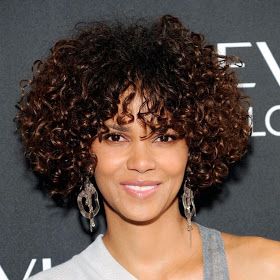 . Halle Berry Hairstyles, Curly Bob Hairstyles, Celebrity Hairstyles, Weave Hairstyles, Womens Hairstyles, Cool Hairstyles, Black Hairstyles, Bob Haircuts, Latest Hairstyles